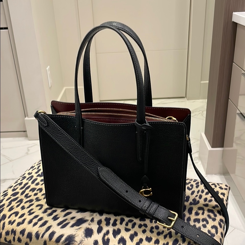 Coach carryall tote - like new!